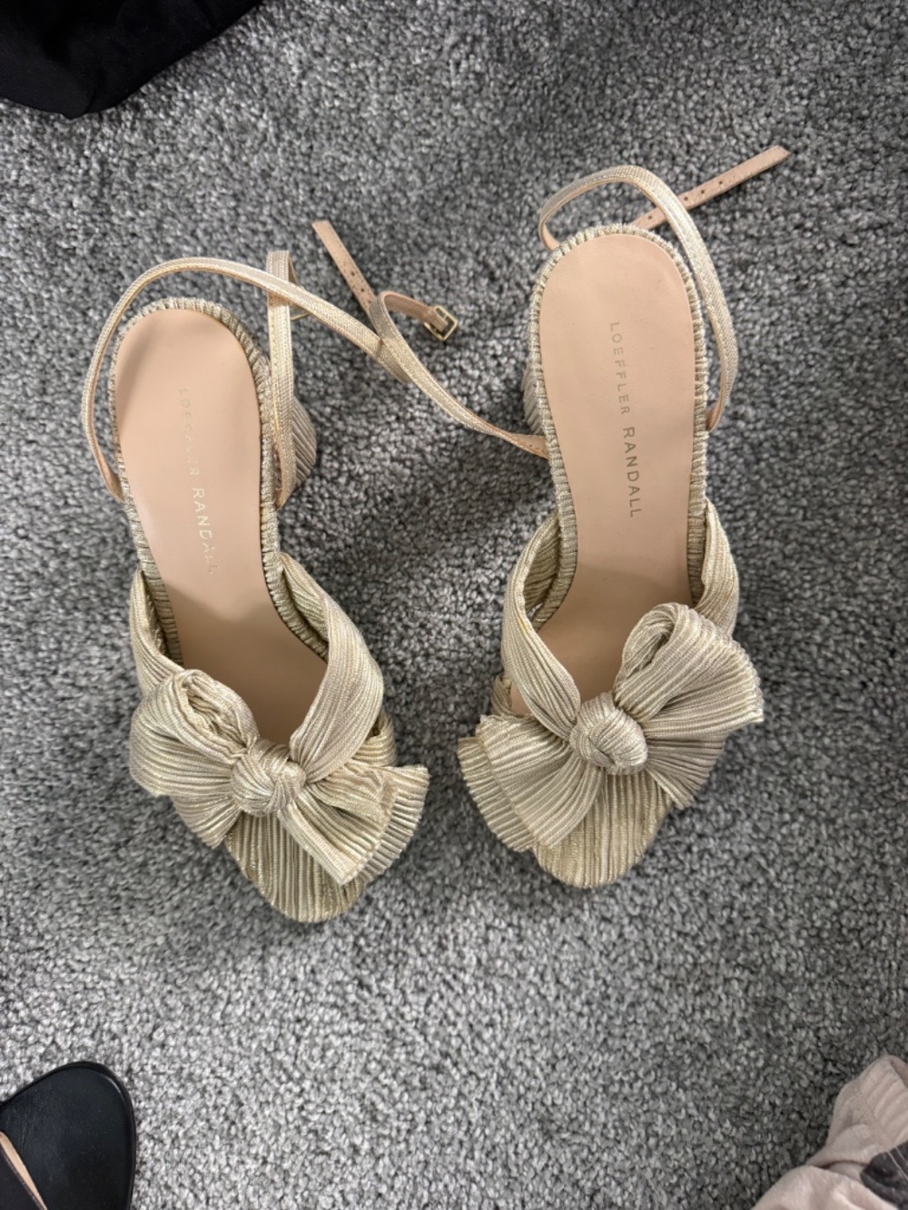 Heels - Picture 3 of 3